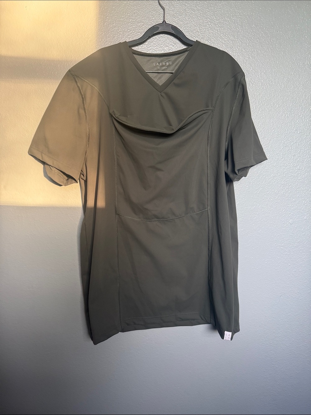 Lafabio Men's Olive V-Neck Performance Shirt